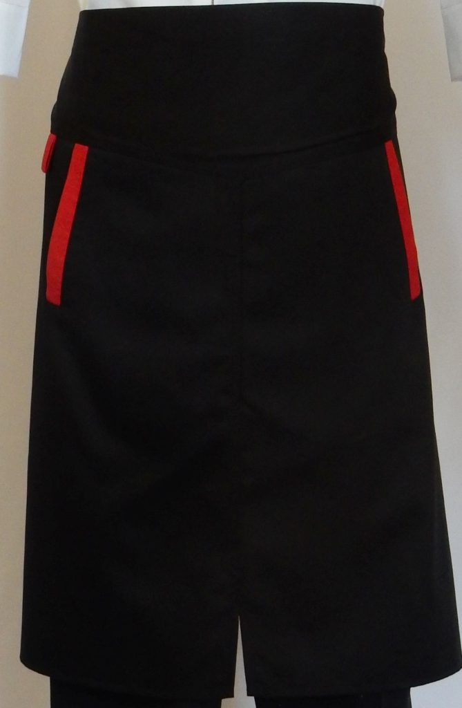 MATHINIER_Tablier Lutèce Noir avec détails rouge